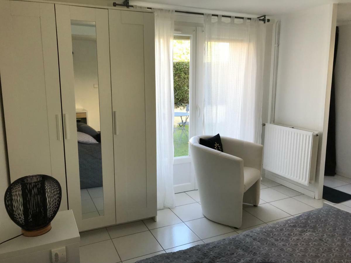 Apartment 36 M² Breteniere Экстерьер фото